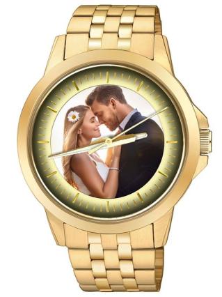 Die personalisierte Armbanduhr für Männer als Citizen Armbanduhr in Gold plattiert mit Zifferblatt und goldenen Strichen sowie Foto